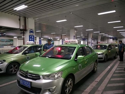 邯郸火车站地下出租汽车发车区正式开放